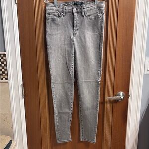 Women's Ralph Lauren Gray Skinny Jeans with Stretch. Size 6